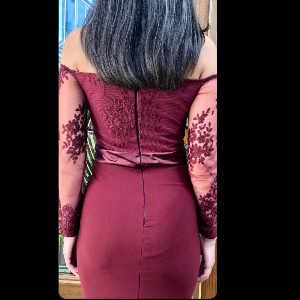 Burgundy off shoulder dress! NWT - Picture 4 of 5